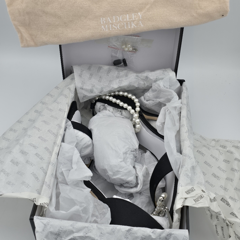 NIB Badgley Mischka Loretta Dual Pearl Strap Stiletto Heel Sandals, Black Satin - Picture 5 of 16